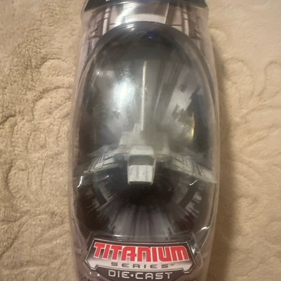 Star Wars MicroMachine EMPEROR’s HAND IMPERIAL SHUTTLE Hasbro Titanium Series - Picture 2 of 9